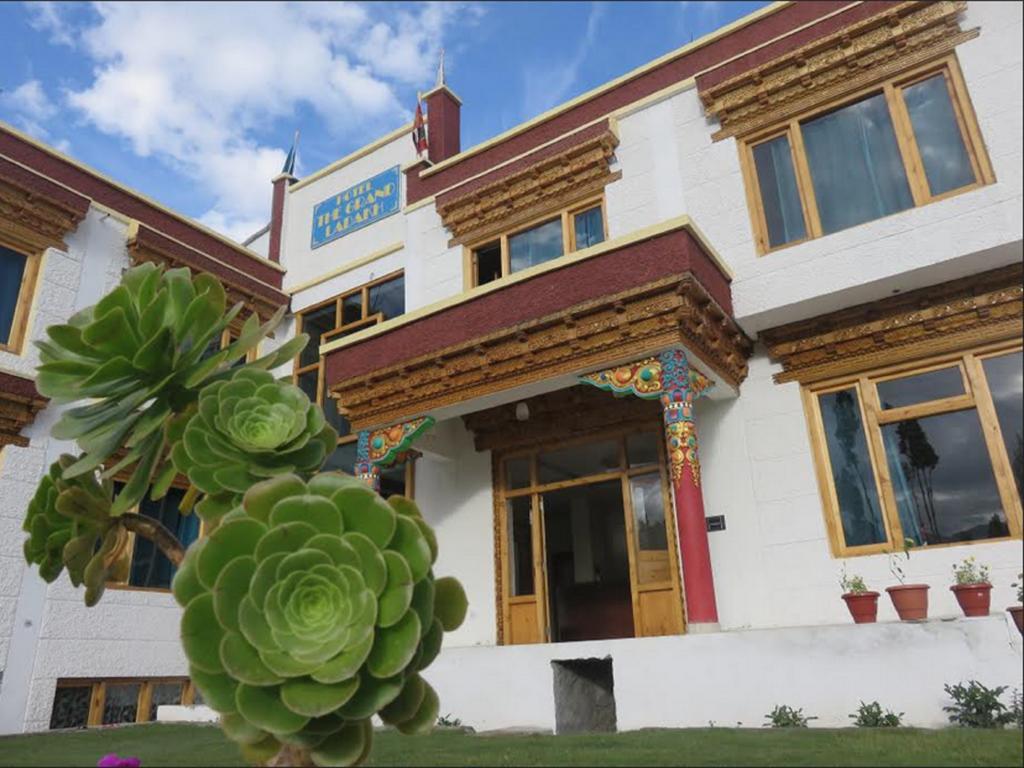 The Grand Ladakh Hotel Leh Exterior photo